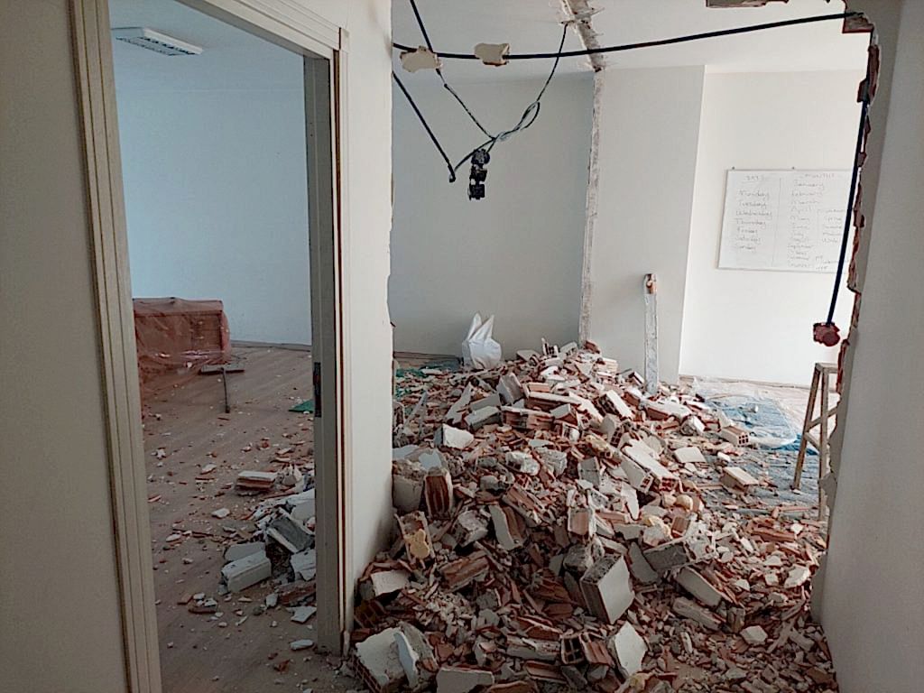 Ücretsiz keşif 4 Bakı duvar ustası